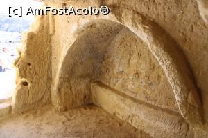 [P14] Creta, Matala, Grotele, Nivelul 3, Perete cioplit » foto by mprofeanu
 - 
<span class="allrVoted glyphicon glyphicon-heart hidden" id="av1277573"></span>
<a class="m-l-10 hidden" id="sv1277573" onclick="voting_Foto_DelVot(,1277573,27185)" role="button">șterge vot <span class="glyphicon glyphicon-remove"></span></a>
<a id="v91277573" class=" c-red"  onclick="voting_Foto_SetVot(1277573)" role="button"><span class="glyphicon glyphicon-heart-empty"></span> <b>LIKE</b> = Votează poza</a> <img class="hidden"  id="f1277573W9" src="/imagini/loader.gif" border="0" /><span class="AjErrMes hidden" id="e1277573ErM"></span>