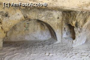 [P19] Creta, Matala, Grotele, Nivelul 3, Firide săpate în pereți » foto by mprofeanu
 - 
<span class="allrVoted glyphicon glyphicon-heart hidden" id="av1277578"></span>
<a class="m-l-10 hidden" id="sv1277578" onclick="voting_Foto_DelVot(,1277578,27185)" role="button">șterge vot <span class="glyphicon glyphicon-remove"></span></a>
<a id="v91277578" class=" c-red"  onclick="voting_Foto_SetVot(1277578)" role="button"><span class="glyphicon glyphicon-heart-empty"></span> <b>LIKE</b> = Votează poza</a> <img class="hidden"  id="f1277578W9" src="/imagini/loader.gif" border="0" /><span class="AjErrMes hidden" id="e1277578ErM"></span>
