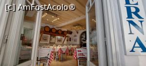 [P28] Niko’s Taverna, interior » foto by irinad
 - 
<span class="allrVoted glyphicon glyphicon-heart hidden" id="av1538058"></span>
<a class="m-l-10 hidden" id="sv1538058" onclick="voting_Foto_DelVot(,1538058,27222)" role="button">șterge vot <span class="glyphicon glyphicon-remove"></span></a>
<a id="v91538058" class=" c-red"  onclick="voting_Foto_SetVot(1538058)" role="button"><span class="glyphicon glyphicon-heart-empty"></span> <b>LIKE</b> = Votează poza</a> <img class="hidden"  id="f1538058W9" src="/imagini/loader.gif" border="0" /><span class="AjErrMes hidden" id="e1538058ErM"></span>