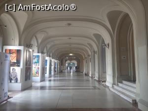 [P19] Sala Pasilor Pierduti-spre stanga. Se vad tablourile din cealalta expozitie. » foto by Zoazore
 - 
<span class="allrVoted glyphicon glyphicon-heart hidden" id="av1526261"></span>
<a class="m-l-10 hidden" id="sv1526261" onclick="voting_Foto_DelVot(,1526261,27230)" role="button">șterge vot <span class="glyphicon glyphicon-remove"></span></a>
<a id="v91526261" class=" c-red"  onclick="voting_Foto_SetVot(1526261)" role="button"><span class="glyphicon glyphicon-heart-empty"></span> <b>LIKE</b> = Votează poza</a> <img class="hidden"  id="f1526261W9" src="/imagini/loader.gif" border="0" /><span class="AjErrMes hidden" id="e1526261ErM"></span>