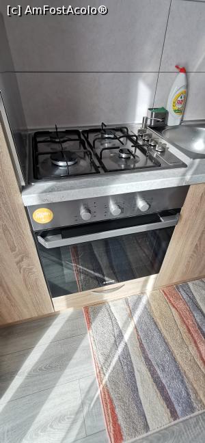 [P03] Cuptorul electric + aragazul clasic. » foto by ⭐ValentinB_88⭐
 - 
<span class="allrVoted glyphicon glyphicon-heart hidden" id="av1333512"></span>
<a class="m-l-10 hidden" id="sv1333512" onclick="voting_Foto_DelVot(,1333512,27243)" role="button">șterge vot <span class="glyphicon glyphicon-remove"></span></a>
<a id="v91333512" class=" c-red"  onclick="voting_Foto_SetVot(1333512)" role="button"><span class="glyphicon glyphicon-heart-empty"></span> <b>LIKE</b> = Votează poza</a> <img class="hidden"  id="f1333512W9" src="/imagini/loader.gif" border="0" /><span class="AjErrMes hidden" id="e1333512ErM"></span>