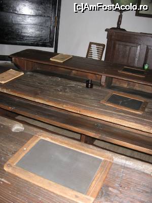 [P11] Interior sală de clasă - Școala din Nereju (fără aer condiționat, videoproiector, tablă magnetică, etc).  » foto by tata123 🔱
 - 
<span class="allrVoted glyphicon glyphicon-heart hidden" id="av702575"></span>
<a class="m-l-10 hidden" id="sv702575" onclick="voting_Foto_DelVot(,702575,27334)" role="button">șterge vot <span class="glyphicon glyphicon-remove"></span></a>
<a id="v9702575" class=" c-red"  onclick="voting_Foto_SetVot(702575)" role="button"><span class="glyphicon glyphicon-heart-empty"></span> <b>LIKE</b> = Votează poza</a> <img class="hidden"  id="f702575W9" src="/imagini/loader.gif" border="0" /><span class="AjErrMes hidden" id="e702575ErM"></span>