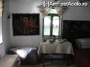 [P09] Interior casa Câmpuri - Muzeul Satului Vrâncean - Crângul Petrești.  » foto by tata123 🔱
 - 
<span class="allrVoted glyphicon glyphicon-heart hidden" id="av702573"></span>
<a class="m-l-10 hidden" id="sv702573" onclick="voting_Foto_DelVot(,702573,27334)" role="button">șterge vot <span class="glyphicon glyphicon-remove"></span></a>
<a id="v9702573" class=" c-red"  onclick="voting_Foto_SetVot(702573)" role="button"><span class="glyphicon glyphicon-heart-empty"></span> <b>LIKE</b> = Votează poza</a> <img class="hidden"  id="f702573W9" src="/imagini/loader.gif" border="0" /><span class="AjErrMes hidden" id="e702573ErM"></span>