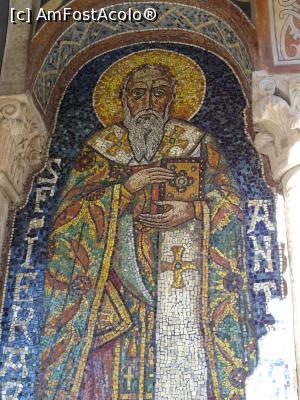 [P03] Mozaic în pridvor reprezentându-l pe Sf. Ierarh Antim Ivireanul. » foto by tata123 🔱
 - 
<span class="allrVoted glyphicon glyphicon-heart hidden" id="av1281445"></span>
<a class="m-l-10 hidden" id="sv1281445" onclick="voting_Foto_DelVot(,1281445,27353)" role="button">șterge vot <span class="glyphicon glyphicon-remove"></span></a>
<a id="v91281445" class=" c-red"  onclick="voting_Foto_SetVot(1281445)" role="button"><span class="glyphicon glyphicon-heart-empty"></span> <b>LIKE</b> = Votează poza</a> <img class="hidden"  id="f1281445W9" src="/imagini/loader.gif" border="0" /><span class="AjErrMes hidden" id="e1281445ErM"></span>