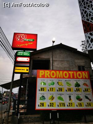 [P47] Pe străzile din Udawalawe » foto by cata2106
 - 
<span class="allrVoted glyphicon glyphicon-heart hidden" id="av1287813"></span>
<a class="m-l-10 hidden" id="sv1287813" onclick="voting_Foto_DelVot(,1287813,27399)" role="button">șterge vot <span class="glyphicon glyphicon-remove"></span></a>
<a id="v91287813" class=" c-red"  onclick="voting_Foto_SetVot(1287813)" role="button"><span class="glyphicon glyphicon-heart-empty"></span> <b>LIKE</b> = Votează poza</a> <img class="hidden"  id="f1287813W9" src="/imagini/loader.gif" border="0" /><span class="AjErrMes hidden" id="e1287813ErM"></span>