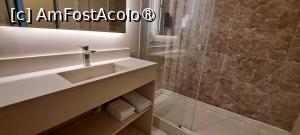 [P21] Hotel INN Rossio, în baie » foto by irinad
 - 
<span class="allrVoted glyphicon glyphicon-heart hidden" id="av1502950"></span>
<a class="m-l-10 hidden" id="sv1502950" onclick="voting_Foto_DelVot(,1502950,27403)" role="button">șterge vot <span class="glyphicon glyphicon-remove"></span></a>
<a id="v91502950" class=" c-red"  onclick="voting_Foto_SetVot(1502950)" role="button"><span class="glyphicon glyphicon-heart-empty"></span> <b>LIKE</b> = Votează poza</a> <img class="hidden"  id="f1502950W9" src="/imagini/loader.gif" border="0" /><span class="AjErrMes hidden" id="e1502950ErM"></span>