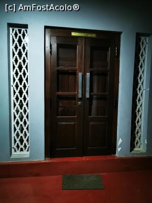 [P12] Intrarea &icirc;n casă » foto by cata2106
 - 
<span class="allrVoted glyphicon glyphicon-heart hidden" id="av1294415"></span>
<a class="m-l-10 hidden" id="sv1294415" onclick="voting_Foto_DelVot(,1294415,27442)" role="button">șterge vot <span class="glyphicon glyphicon-remove"></span></a>
<a id="v91294415" class=" c-red"  onclick="voting_Foto_SetVot(1294415)" role="button"><span class="glyphicon glyphicon-heart-empty"></span> <b>LIKE</b> = Votează poza</a> <img class="hidden"  id="f1294415W9" src="/imagini/loader.gif" border="0" /><span class="AjErrMes hidden" id="e1294415ErM"></span>