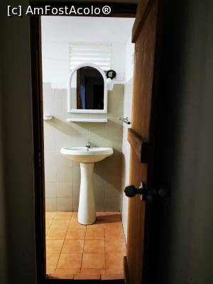 [P29] Zona de baie » foto by cata2106
 - 
<span class="allrVoted glyphicon glyphicon-heart hidden" id="av1294432"></span>
<a class="m-l-10 hidden" id="sv1294432" onclick="voting_Foto_DelVot(,1294432,27442)" role="button">șterge vot <span class="glyphicon glyphicon-remove"></span></a>
<a id="v91294432" class=" c-red"  onclick="voting_Foto_SetVot(1294432)" role="button"><span class="glyphicon glyphicon-heart-empty"></span> <b>LIKE</b> = Votează poza</a> <img class="hidden"  id="f1294432W9" src="/imagini/loader.gif" border="0" /><span class="AjErrMes hidden" id="e1294432ErM"></span>