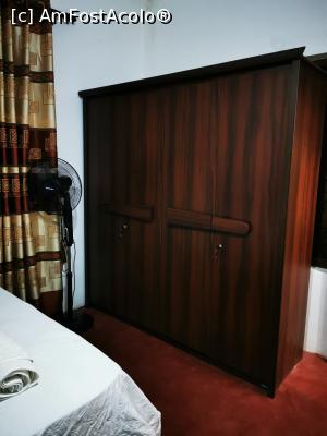 [P04] Dulap &icirc;n dormitor » foto by cata2106
 - 
<span class="allrVoted glyphicon glyphicon-heart hidden" id="av1294407"></span>
<a class="m-l-10 hidden" id="sv1294407" onclick="voting_Foto_DelVot(,1294407,27442)" role="button">șterge vot <span class="glyphicon glyphicon-remove"></span></a>
<a id="v91294407" class=" c-red"  onclick="voting_Foto_SetVot(1294407)" role="button"><span class="glyphicon glyphicon-heart-empty"></span> <b>LIKE</b> = Votează poza</a> <img class="hidden"  id="f1294407W9" src="/imagini/loader.gif" border="0" /><span class="AjErrMes hidden" id="e1294407ErM"></span>