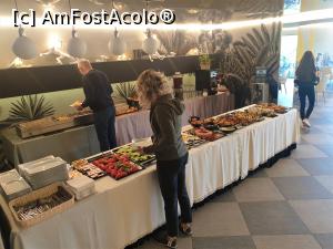 [P20] Park Hotel Raya Garden - la micul dejun » foto by k-lator
 - 
<span class="allrVoted glyphicon glyphicon-heart hidden" id="av1299163"></span>
<a class="m-l-10 hidden" id="sv1299163" onclick="voting_Foto_DelVot(,1299163,27483)" role="button">șterge vot <span class="glyphicon glyphicon-remove"></span></a>
<a id="v91299163" class=" c-red"  onclick="voting_Foto_SetVot(1299163)" role="button"><span class="glyphicon glyphicon-heart-empty"></span> <b>LIKE</b> = Votează poza</a> <img class="hidden"  id="f1299163W9" src="/imagini/loader.gif" border="0" /><span class="AjErrMes hidden" id="e1299163ErM"></span>