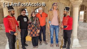 [P06] cu soldatii britanici » foto by robert
 - 
<span class="allrVoted glyphicon glyphicon-heart hidden" id="av1301614"></span>
<a class="m-l-10 hidden" id="sv1301614" onclick="voting_Foto_DelVot(,1301614,27498)" role="button">șterge vot <span class="glyphicon glyphicon-remove"></span></a>
<a id="v91301614" class=" c-red"  onclick="voting_Foto_SetVot(1301614)" role="button"><span class="glyphicon glyphicon-heart-empty"></span> <b>LIKE</b> = Votează poza</a> <img class="hidden"  id="f1301614W9" src="/imagini/loader.gif" border="0" /><span class="AjErrMes hidden" id="e1301614ErM"></span>