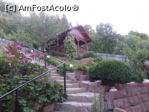 [P10] Grădina și foișorul. » foto by Safta Radu
 - 
<span class="allrVoted glyphicon glyphicon-heart hidden" id="av1305364"></span>
<a class="m-l-10 hidden" id="sv1305364" onclick="voting_Foto_DelVot(,1305364,27531)" role="button">șterge vot <span class="glyphicon glyphicon-remove"></span></a>
<a id="v91305364" class=" c-red"  onclick="voting_Foto_SetVot(1305364)" role="button"><span class="glyphicon glyphicon-heart-empty"></span> <b>LIKE</b> = Votează poza</a> <img class="hidden"  id="f1305364W9" src="/imagini/loader.gif" border="0" /><span class="AjErrMes hidden" id="e1305364ErM"></span>