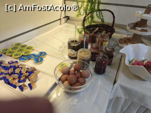 [P22] Mic dejun » foto by fredutza
 - 
<span class="allrVoted glyphicon glyphicon-heart hidden" id="av1511073"></span>
<a class="m-l-10 hidden" id="sv1511073" onclick="voting_Foto_DelVot(,1511073,27598)" role="button">șterge vot <span class="glyphicon glyphicon-remove"></span></a>
<a id="v91511073" class=" c-red"  onclick="voting_Foto_SetVot(1511073)" role="button"><span class="glyphicon glyphicon-heart-empty"></span> <b>LIKE</b> = Votează poza</a> <img class="hidden"  id="f1511073W9" src="/imagini/loader.gif" border="0" /><span class="AjErrMes hidden" id="e1511073ErM"></span>