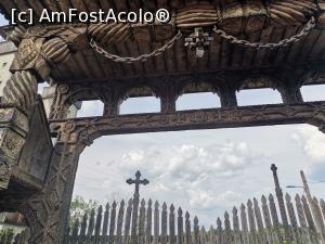 [P06] Poarta bisericii » foto by donna77
 - 
<span class="allrVoted glyphicon glyphicon-heart hidden" id="av1313137"></span>
<a class="m-l-10 hidden" id="sv1313137" onclick="voting_Foto_DelVot(,1313137,27610)" role="button">șterge vot <span class="glyphicon glyphicon-remove"></span></a>
<a id="v91313137" class=" c-red"  onclick="voting_Foto_SetVot(1313137)" role="button"><span class="glyphicon glyphicon-heart-empty"></span> <b>LIKE</b> = Votează poza</a> <img class="hidden"  id="f1313137W9" src="/imagini/loader.gif" border="0" /><span class="AjErrMes hidden" id="e1313137ErM"></span>