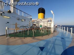 [P10] Pista de alergare, sau de mers agale » foto by dianamea
 - 
<span class="allrVoted glyphicon glyphicon-heart hidden" id="av1326732"></span>
<a class="m-l-10 hidden" id="sv1326732" onclick="voting_Foto_DelVot(,1326732,27721)" role="button">șterge vot <span class="glyphicon glyphicon-remove"></span></a>
<a id="v91326732" class=" c-red"  onclick="voting_Foto_SetVot(1326732)" role="button"><span class="glyphicon glyphicon-heart-empty"></span> <b>LIKE</b> = Votează poza</a> <img class="hidden"  id="f1326732W9" src="/imagini/loader.gif" border="0" /><span class="AjErrMes hidden" id="e1326732ErM"></span>