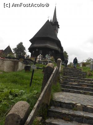 [P02] Biserica de lemn din Budești - monument UNESCO. Spre biserică. » foto by iulianic
 - 
<span class="allrVoted glyphicon glyphicon-heart hidden" id="av1331867"></span>
<a class="m-l-10 hidden" id="sv1331867" onclick="voting_Foto_DelVot(,1331867,27751)" role="button">șterge vot <span class="glyphicon glyphicon-remove"></span></a>
<a id="v91331867" class=" c-red"  onclick="voting_Foto_SetVot(1331867)" role="button"><span class="glyphicon glyphicon-heart-empty"></span> <b>LIKE</b> = Votează poza</a> <img class="hidden"  id="f1331867W9" src="/imagini/loader.gif" border="0" /><span class="AjErrMes hidden" id="e1331867ErM"></span>