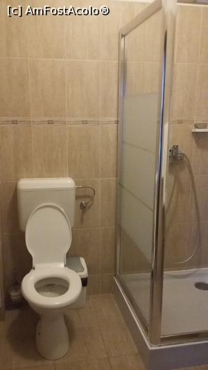 [P11] Interior baie » foto by fregata
 - 
<span class="allrVoted glyphicon glyphicon-heart hidden" id="av1333495"></span>
<a class="m-l-10 hidden" id="sv1333495" onclick="voting_Foto_DelVot(,1333495,27765)" role="button">șterge vot <span class="glyphicon glyphicon-remove"></span></a>
<a id="v91333495" class=" c-red"  onclick="voting_Foto_SetVot(1333495)" role="button"><span class="glyphicon glyphicon-heart-empty"></span> <b>LIKE</b> = Votează poza</a> <img class="hidden"  id="f1333495W9" src="/imagini/loader.gif" border="0" /><span class="AjErrMes hidden" id="e1333495ErM"></span>