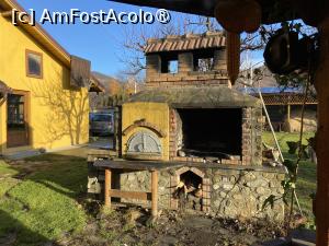 [P47] Pensiunea Melania Chiojdu - grătarul » foto by nicole33
 - 
<span class="allrVoted glyphicon glyphicon-heart hidden" id="av1511512"></span>
<a class="m-l-10 hidden" id="sv1511512" onclick="voting_Foto_DelVot(,1511512,27780)" role="button">șterge vot <span class="glyphicon glyphicon-remove"></span></a>
<a id="v91511512" class=" c-red"  onclick="voting_Foto_SetVot(1511512)" role="button"><span class="glyphicon glyphicon-heart-empty"></span> <b>LIKE</b> = Votează poza</a> <img class="hidden"  id="f1511512W9" src="/imagini/loader.gif" border="0" /><span class="AjErrMes hidden" id="e1511512ErM"></span>