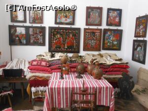 [P06 <small>[MAR-2024]</small>] Sibiel - Muzeul de icoane pe sticlă. » foto by iulianic
 - 
<span class="allrVoted glyphicon glyphicon-heart hidden" id="av1419917"></span>
<a class="m-l-10 hidden" id="sv1419917" onclick="voting_Foto_DelVot(,1419917,27800)" role="button">șterge vot <span class="glyphicon glyphicon-remove"></span></a>
<a id="v91419917" class=" c-red"  onclick="voting_Foto_SetVot(1419917)" role="button"><span class="glyphicon glyphicon-heart-empty"></span> <b>LIKE</b> = Votează poza</a> <img class="hidden"  id="f1419917W9" src="/imagini/loader.gif" border="0" /><span class="AjErrMes hidden" id="e1419917ErM"></span>