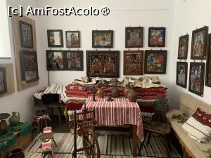 [P20] Muzeul de icoane pe sticlă,obiecte de artizanat » foto by AZE
 - 
<span class="allrVoted glyphicon glyphicon-heart hidden" id="av1405176"></span>
<a class="m-l-10 hidden" id="sv1405176" onclick="voting_Foto_DelVot(,1405176,27800)" role="button">șterge vot <span class="glyphicon glyphicon-remove"></span></a>
<a id="v91405176" class=" c-red"  onclick="voting_Foto_SetVot(1405176)" role="button"><span class="glyphicon glyphicon-heart-empty"></span> <b>LIKE</b> = Votează poza</a> <img class="hidden"  id="f1405176W9" src="/imagini/loader.gif" border="0" /><span class="AjErrMes hidden" id="e1405176ErM"></span>