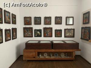 [P53] Muzeul de icoane pe sticlă » foto by AZE
 - 
<span class="allrVoted glyphicon glyphicon-heart hidden" id="av1405209"></span>
<a class="m-l-10 hidden" id="sv1405209" onclick="voting_Foto_DelVot(,1405209,27800)" role="button">șterge vot <span class="glyphicon glyphicon-remove"></span></a>
<a id="v91405209" class=" c-red"  onclick="voting_Foto_SetVot(1405209)" role="button"><span class="glyphicon glyphicon-heart-empty"></span> <b>LIKE</b> = Votează poza</a> <img class="hidden"  id="f1405209W9" src="/imagini/loader.gif" border="0" /><span class="AjErrMes hidden" id="e1405209ErM"></span>