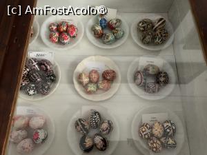 [P61] Muzeul de icoane pe sticlă,ouă &icirc;ncondeiate din diferite reginuni ale țării » foto by AZE
 - 
<span class="allrVoted glyphicon glyphicon-heart hidden" id="av1405217"></span>
<a class="m-l-10 hidden" id="sv1405217" onclick="voting_Foto_DelVot(,1405217,27800)" role="button">șterge vot <span class="glyphicon glyphicon-remove"></span></a>
<a id="v91405217" class=" c-red"  onclick="voting_Foto_SetVot(1405217)" role="button"><span class="glyphicon glyphicon-heart-empty"></span> <b>LIKE</b> = Votează poza</a> <img class="hidden"  id="f1405217W9" src="/imagini/loader.gif" border="0" /><span class="AjErrMes hidden" id="e1405217ErM"></span>