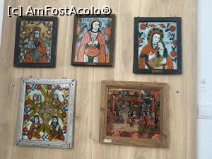 [P30] Muzeul icoanelor pe sticla - exponate » foto by mishu
 - 
<span class="allrVoted glyphicon glyphicon-heart hidden" id="av1339194"></span>
<a class="m-l-10 hidden" id="sv1339194" onclick="voting_Foto_DelVot(,1339194,27800)" role="button">șterge vot <span class="glyphicon glyphicon-remove"></span></a>
<a id="v91339194" class=" c-red"  onclick="voting_Foto_SetVot(1339194)" role="button"><span class="glyphicon glyphicon-heart-empty"></span> <b>LIKE</b> = Votează poza</a> <img class="hidden"  id="f1339194W9" src="/imagini/loader.gif" border="0" /><span class="AjErrMes hidden" id="e1339194ErM"></span>