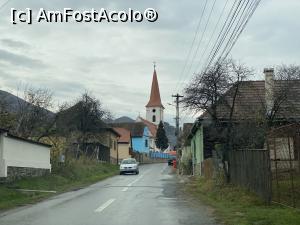 [P04] Sibiel - acolo se afla Muzeul Icoanelor pe sticla » foto by mishu
 - 
<span class="allrVoted glyphicon glyphicon-heart hidden" id="av1339168"></span>
<a class="m-l-10 hidden" id="sv1339168" onclick="voting_Foto_DelVot(,1339168,27800)" role="button">șterge vot <span class="glyphicon glyphicon-remove"></span></a>
<a id="v91339168" class=" c-red"  onclick="voting_Foto_SetVot(1339168)" role="button"><span class="glyphicon glyphicon-heart-empty"></span> <b>LIKE</b> = Votează poza</a> <img class="hidden"  id="f1339168W9" src="/imagini/loader.gif" border="0" /><span class="AjErrMes hidden" id="e1339168ErM"></span>