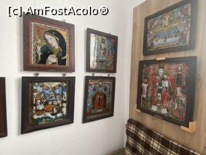 [P42] Muzeul icoanelor pe sticla - exponate » foto by mishu
 - 
<span class="allrVoted glyphicon glyphicon-heart hidden" id="av1339206"></span>
<a class="m-l-10 hidden" id="sv1339206" onclick="voting_Foto_DelVot(,1339206,27800)" role="button">șterge vot <span class="glyphicon glyphicon-remove"></span></a>
<a id="v91339206" class=" c-red"  onclick="voting_Foto_SetVot(1339206)" role="button"><span class="glyphicon glyphicon-heart-empty"></span> <b>LIKE</b> = Votează poza</a> <img class="hidden"  id="f1339206W9" src="/imagini/loader.gif" border="0" /><span class="AjErrMes hidden" id="e1339206ErM"></span>