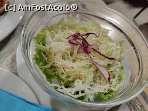 [P06] Bistro Strand; salată de varză » foto by crismis
 - 
<span class="allrVoted glyphicon glyphicon-heart hidden" id="av1339346"></span>
<a class="m-l-10 hidden" id="sv1339346" onclick="voting_Foto_DelVot(,1339346,27801)" role="button">șterge vot <span class="glyphicon glyphicon-remove"></span></a>
<a id="v91339346" class=" c-red"  onclick="voting_Foto_SetVot(1339346)" role="button"><span class="glyphicon glyphicon-heart-empty"></span> <b>LIKE</b> = Votează poza</a> <img class="hidden"  id="f1339346W9" src="/imagini/loader.gif" border="0" /><span class="AjErrMes hidden" id="e1339346ErM"></span>