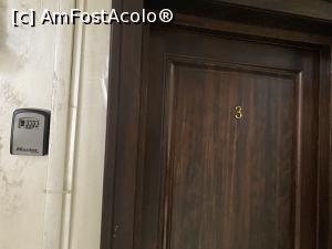 [P03] Intrarea in apartamentul nostru pentru urmatoarele 3 nopti » foto by mishu
 - 
<span class="allrVoted glyphicon glyphicon-heart hidden" id="av1340911"></span>
<a class="m-l-10 hidden" id="sv1340911" onclick="voting_Foto_DelVot(,1340911,27813)" role="button">șterge vot <span class="glyphicon glyphicon-remove"></span></a>
<a id="v91340911" class=" c-red"  onclick="voting_Foto_SetVot(1340911)" role="button"><span class="glyphicon glyphicon-heart-empty"></span> <b>LIKE</b> = Votează poza</a> <img class="hidden"  id="f1340911W9" src="/imagini/loader.gif" border="0" /><span class="AjErrMes hidden" id="e1340911ErM"></span>