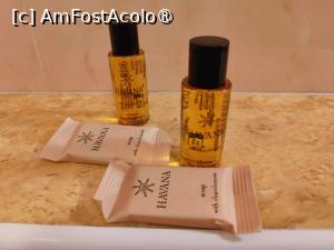 [P18] Hotel Coandi; camera noastră » foto by crismis
 - 
<span class="allrVoted glyphicon glyphicon-heart hidden" id="av1502742"></span>
<a class="m-l-10 hidden" id="sv1502742" onclick="voting_Foto_DelVot(,1502742,27815)" role="button">șterge vot <span class="glyphicon glyphicon-remove"></span></a>
<a id="v91502742" class=" c-red"  onclick="voting_Foto_SetVot(1502742)" role="button"><span class="glyphicon glyphicon-heart-empty"></span> <b>LIKE</b> = Votează poza</a> <img class="hidden"  id="f1502742W9" src="/imagini/loader.gif" border="0" /><span class="AjErrMes hidden" id="e1502742ErM"></span>