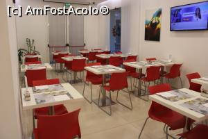 [P24] Rimini, Card International Hotel, Sala pentru Micul dejun » foto by mprofeanu
 - 
<span class="allrVoted glyphicon glyphicon-heart hidden" id="av1341890"></span>
<a class="m-l-10 hidden" id="sv1341890" onclick="voting_Foto_DelVot(,1341890,27822)" role="button">șterge vot <span class="glyphicon glyphicon-remove"></span></a>
<a id="v91341890" class=" c-red"  onclick="voting_Foto_SetVot(1341890)" role="button"><span class="glyphicon glyphicon-heart-empty"></span> <b>LIKE</b> = Votează poza</a> <img class="hidden"  id="f1341890W9" src="/imagini/loader.gif" border="0" /><span class="AjErrMes hidden" id="e1341890ErM"></span>