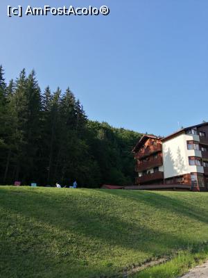 [P10] Pajistea de langa hotel » foto by MaraMura
 - 
<span class="allrVoted glyphicon glyphicon-heart hidden" id="av1343088"></span>
<a class="m-l-10 hidden" id="sv1343088" onclick="voting_Foto_DelVot(,1343088,27829)" role="button">șterge vot <span class="glyphicon glyphicon-remove"></span></a>
<a id="v91343088" class=" c-red"  onclick="voting_Foto_SetVot(1343088)" role="button"><span class="glyphicon glyphicon-heart-empty"></span> <b>LIKE</b> = Votează poza</a> <img class="hidden"  id="f1343088W9" src="/imagini/loader.gif" border="0" /><span class="AjErrMes hidden" id="e1343088ErM"></span>