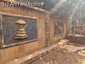 [P40] de fapt zidul plin de basoreliefuri » foto by robert
 - 
<span class="allrVoted glyphicon glyphicon-heart hidden" id="av1356278"></span>
<a class="m-l-10 hidden" id="sv1356278" onclick="voting_Foto_DelVot(,1356278,27934)" role="button">șterge vot <span class="glyphicon glyphicon-remove"></span></a>
<a id="v91356278" class=" c-red"  onclick="voting_Foto_SetVot(1356278)" role="button"><span class="glyphicon glyphicon-heart-empty"></span> <b>LIKE</b> = Votează poza</a> <img class="hidden"  id="f1356278W9" src="/imagini/loader.gif" border="0" /><span class="AjErrMes hidden" id="e1356278ErM"></span>