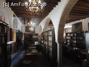 [P14] Biblioteca, ”Spitalul Sufletului”, ce frumos spus, poză făcută prin geam.  » foto by maryka
 - 
<span class="allrVoted glyphicon glyphicon-heart hidden" id="av912543"></span>
<a class="m-l-10 hidden" id="sv912543" onclick="voting_Foto_DelVot(,912543,27937)" role="button">șterge vot <span class="glyphicon glyphicon-remove"></span></a>
<a id="v9912543" class=" c-red"  onclick="voting_Foto_SetVot(912543)" role="button"><span class="glyphicon glyphicon-heart-empty"></span> <b>LIKE</b> = Votează poza</a> <img class="hidden"  id="f912543W9" src="/imagini/loader.gif" border="0" /><span class="AjErrMes hidden" id="e912543ErM"></span>