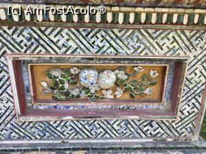 [P26] Poarta de vest Chuong Duc; detaliu » foto by crismis
 - 
<span class="allrVoted glyphicon glyphicon-heart hidden" id="av1545078"></span>
<a class="m-l-10 hidden" id="sv1545078" onclick="voting_Foto_DelVot(,1545078,27970)" role="button">șterge vot <span class="glyphicon glyphicon-remove"></span></a>
<a id="v91545078" class=" c-red"  onclick="voting_Foto_SetVot(1545078)" role="button"><span class="glyphicon glyphicon-heart-empty"></span> <b>LIKE</b> = Votează poza</a> <img class="hidden"  id="f1545078W9" src="/imagini/loader.gif" border="0" /><span class="AjErrMes hidden" id="e1545078ErM"></span>