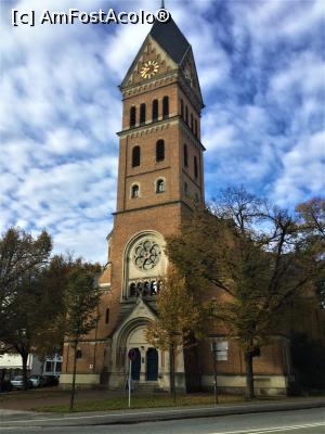[P06] Landshut - una dintre bisericile vechi ale orasului » foto by mishu
 - 
<span class="allrVoted glyphicon glyphicon-heart hidden" id="av1365199"></span>
<a class="m-l-10 hidden" id="sv1365199" onclick="voting_Foto_DelVot(,1365199,28035)" role="button">șterge vot <span class="glyphicon glyphicon-remove"></span></a>
<a id="v91365199" class=" c-red"  onclick="voting_Foto_SetVot(1365199)" role="button"><span class="glyphicon glyphicon-heart-empty"></span> <b>LIKE</b> = Votează poza</a> <img class="hidden"  id="f1365199W9" src="/imagini/loader.gif" border="0" /><span class="AjErrMes hidden" id="e1365199ErM"></span>