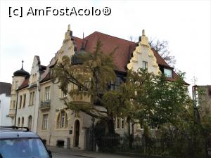 [P83] Landshut - prin oras » foto by mishu
 - 
<span class="allrVoted glyphicon glyphicon-heart hidden" id="av1365276"></span>
<a class="m-l-10 hidden" id="sv1365276" onclick="voting_Foto_DelVot(,1365276,28035)" role="button">șterge vot <span class="glyphicon glyphicon-remove"></span></a>
<a id="v91365276" class=" c-red"  onclick="voting_Foto_SetVot(1365276)" role="button"><span class="glyphicon glyphicon-heart-empty"></span> <b>LIKE</b> = Votează poza</a> <img class="hidden"  id="f1365276W9" src="/imagini/loader.gif" border="0" /><span class="AjErrMes hidden" id="e1365276ErM"></span>