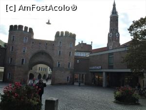 [P09] Landshut - si istorie » foto by mishu
 - 
<span class="allrVoted glyphicon glyphicon-heart hidden" id="av1365202"></span>
<a class="m-l-10 hidden" id="sv1365202" onclick="voting_Foto_DelVot(,1365202,28035)" role="button">șterge vot <span class="glyphicon glyphicon-remove"></span></a>
<a id="v91365202" class=" c-red"  onclick="voting_Foto_SetVot(1365202)" role="button"><span class="glyphicon glyphicon-heart-empty"></span> <b>LIKE</b> = Votează poza</a> <img class="hidden"  id="f1365202W9" src="/imagini/loader.gif" border="0" /><span class="AjErrMes hidden" id="e1365202ErM"></span>