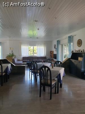 [P01] Sala de mese din interior. » foto by Rodel
 - 
<span class="allrVoted glyphicon glyphicon-heart hidden" id="av1376102"></span>
<a class="m-l-10 hidden" id="sv1376102" onclick="voting_Foto_DelVot(,1376102,28135)" role="button">șterge vot <span class="glyphicon glyphicon-remove"></span></a>
<a id="v91376102" class=" c-red"  onclick="voting_Foto_SetVot(1376102)" role="button"><span class="glyphicon glyphicon-heart-empty"></span> <b>LIKE</b> = Votează poza</a> <img class="hidden"  id="f1376102W9" src="/imagini/loader.gif" border="0" /><span class="AjErrMes hidden" id="e1376102ErM"></span>