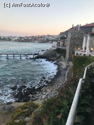 [P05] Faleza st&acirc;ncoasă - orașul vechi » foto by Radu P.
 - 
<span class="allrVoted glyphicon glyphicon-heart hidden" id="av1388379"></span>
<a class="m-l-10 hidden" id="sv1388379" onclick="voting_Foto_DelVot(,1388379,28244)" role="button">șterge vot <span class="glyphicon glyphicon-remove"></span></a>
<a id="v91388379" class=" c-red"  onclick="voting_Foto_SetVot(1388379)" role="button"><span class="glyphicon glyphicon-heart-empty"></span> <b>LIKE</b> = Votează poza</a> <img class="hidden"  id="f1388379W9" src="/imagini/loader.gif" border="0" /><span class="AjErrMes hidden" id="e1388379ErM"></span>