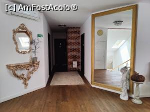 [P16] Boutique Hotel Le Baron - la etaj; camera noastră imediat pe st&acirc;nga » foto by crismis
 - 
<span class="allrVoted glyphicon glyphicon-heart hidden" id="av1397765"></span>
<a class="m-l-10 hidden" id="sv1397765" onclick="voting_Foto_DelVot(,1397765,28321)" role="button">șterge vot <span class="glyphicon glyphicon-remove"></span></a>
<a id="v91397765" class=" c-red"  onclick="voting_Foto_SetVot(1397765)" role="button"><span class="glyphicon glyphicon-heart-empty"></span> <b>LIKE</b> = Votează poza</a> <img class="hidden"  id="f1397765W9" src="/imagini/loader.gif" border="0" /><span class="AjErrMes hidden" id="e1397765ErM"></span>