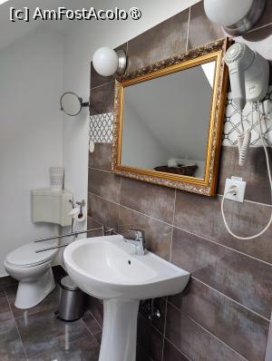 [P07] Boutique Hotel Le Baron - camera 3 » foto by crismis
 - 
<span class="allrVoted glyphicon glyphicon-heart hidden" id="av1397756"></span>
<a class="m-l-10 hidden" id="sv1397756" onclick="voting_Foto_DelVot(,1397756,28321)" role="button">șterge vot <span class="glyphicon glyphicon-remove"></span></a>
<a id="v91397756" class=" c-red"  onclick="voting_Foto_SetVot(1397756)" role="button"><span class="glyphicon glyphicon-heart-empty"></span> <b>LIKE</b> = Votează poza</a> <img class="hidden"  id="f1397756W9" src="/imagini/loader.gif" border="0" /><span class="AjErrMes hidden" id="e1397756ErM"></span>