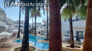 [P06] Piscina din curtea interioară văzută de pe terasa apartamentului nostru » foto by Carmen Ion
 - 
<span class="allrVoted glyphicon glyphicon-heart hidden" id="av1401419"></span>
<a class="m-l-10 hidden" id="sv1401419" onclick="voting_Foto_DelVot(,1401419,28341)" role="button">șterge vot <span class="glyphicon glyphicon-remove"></span></a>
<a id="v91401419" class=" c-red"  onclick="voting_Foto_SetVot(1401419)" role="button"><span class="glyphicon glyphicon-heart-empty"></span> <b>LIKE</b> = Votează poza</a> <img class="hidden"  id="f1401419W9" src="/imagini/loader.gif" border="0" /><span class="AjErrMes hidden" id="e1401419ErM"></span>