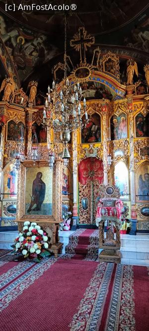 [P05] Biserica „Buna Vestire” - Icoana Maica Domnului cu Pruncul de mână. » foto by tata123 🔱
 - 
<span class="allrVoted glyphicon glyphicon-heart hidden" id="av1410030"></span>
<a class="m-l-10 hidden" id="sv1410030" onclick="voting_Foto_DelVot(,1410030,28365)" role="button">șterge vot <span class="glyphicon glyphicon-remove"></span></a>
<a id="v91410030" class=" c-red"  onclick="voting_Foto_SetVot(1410030)" role="button"><span class="glyphicon glyphicon-heart-empty"></span> <b>LIKE</b> = Votează poza</a> <img class="hidden"  id="f1410030W9" src="/imagini/loader.gif" border="0" /><span class="AjErrMes hidden" id="e1410030ErM"></span>