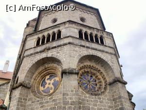 [P48] Rozeta din st&acirc;nga este cea originală (zoom) » foto by crismis
 - 
<span class="allrVoted glyphicon glyphicon-heart hidden" id="av1408199"></span>
<a class="m-l-10 hidden" id="sv1408199" onclick="voting_Foto_DelVot(,1408199,28400)" role="button">șterge vot <span class="glyphicon glyphicon-remove"></span></a>
<a id="v91408199" class=" c-red"  onclick="voting_Foto_SetVot(1408199)" role="button"><span class="glyphicon glyphicon-heart-empty"></span> <b>LIKE</b> = Votează poza</a> <img class="hidden"  id="f1408199W9" src="/imagini/loader.gif" border="0" /><span class="AjErrMes hidden" id="e1408199ErM"></span>