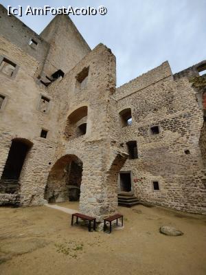 [P14] Castelul Landstejn » foto by crismis
 - 
<span class="allrVoted glyphicon glyphicon-heart hidden" id="av1409138"></span>
<a class="m-l-10 hidden" id="sv1409138" onclick="voting_Foto_DelVot(,1409138,28400)" role="button">șterge vot <span class="glyphicon glyphicon-remove"></span></a>
<a id="v91409138" class=" c-red"  onclick="voting_Foto_SetVot(1409138)" role="button"><span class="glyphicon glyphicon-heart-empty"></span> <b>LIKE</b> = Votează poza</a> <img class="hidden"  id="f1409138W9" src="/imagini/loader.gif" border="0" /><span class="AjErrMes hidden" id="e1409138ErM"></span>