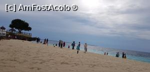 [P03] Pe plaja, asteapta turistii sa le vanda orice » foto by bubica*
 - 
<span class="allrVoted glyphicon glyphicon-heart hidden" id="av1409409"></span>
<a class="m-l-10 hidden" id="sv1409409" onclick="voting_Foto_DelVot(,1409409,28418)" role="button">șterge vot <span class="glyphicon glyphicon-remove"></span></a>
<a id="v91409409" class=" c-red"  onclick="voting_Foto_SetVot(1409409)" role="button"><span class="glyphicon glyphicon-heart-empty"></span> <b>LIKE</b> = Votează poza</a> <img class="hidden"  id="f1409409W9" src="/imagini/loader.gif" border="0" /><span class="AjErrMes hidden" id="e1409409ErM"></span>