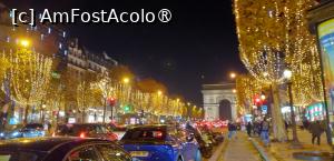 [P20] Champs Elysee, iluminat festiv » foto by Yolanda
 - 
<span class="allrVoted glyphicon glyphicon-heart hidden" id="av1414974"></span>
<a class="m-l-10 hidden" id="sv1414974" onclick="voting_Foto_DelVot(,1414974,28468)" role="button">șterge vot <span class="glyphicon glyphicon-remove"></span></a>
<a id="v91414974" class=" c-red"  onclick="voting_Foto_SetVot(1414974)" role="button"><span class="glyphicon glyphicon-heart-empty"></span> <b>LIKE</b> = Votează poza</a> <img class="hidden"  id="f1414974W9" src="/imagini/loader.gif" border="0" /><span class="AjErrMes hidden" id="e1414974ErM"></span>